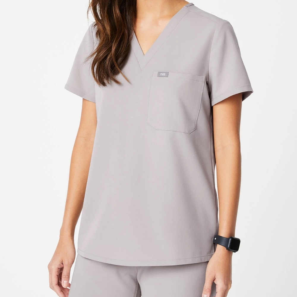 Figs slate Catarina one pocket top NWT